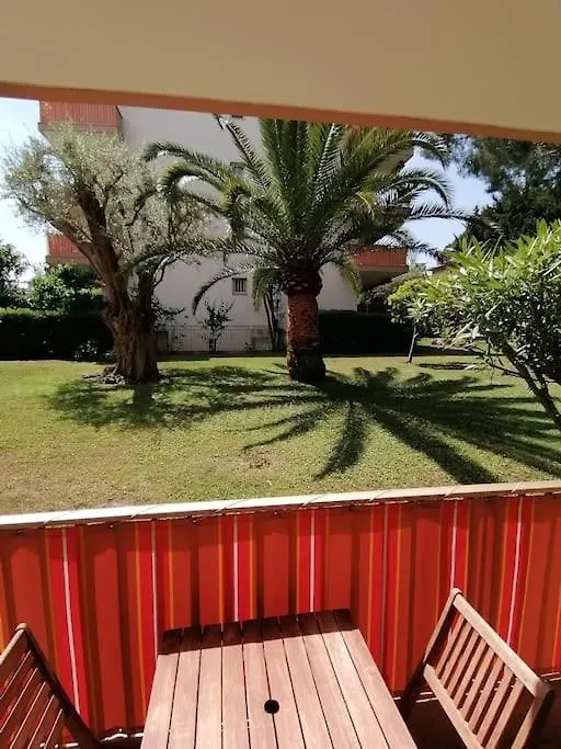 Charmant Logement Avec Piscine De Copropriete Antibes